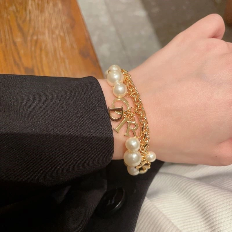 MultiPurpose Christian Dior Bracelets 233724