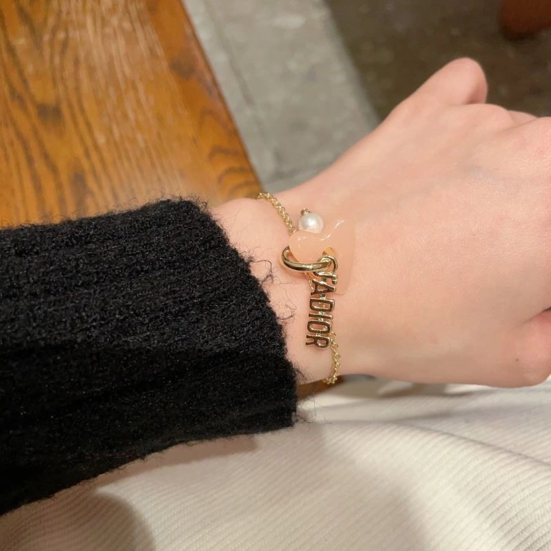 ComfortFit Christian Dior Bracelets 233714