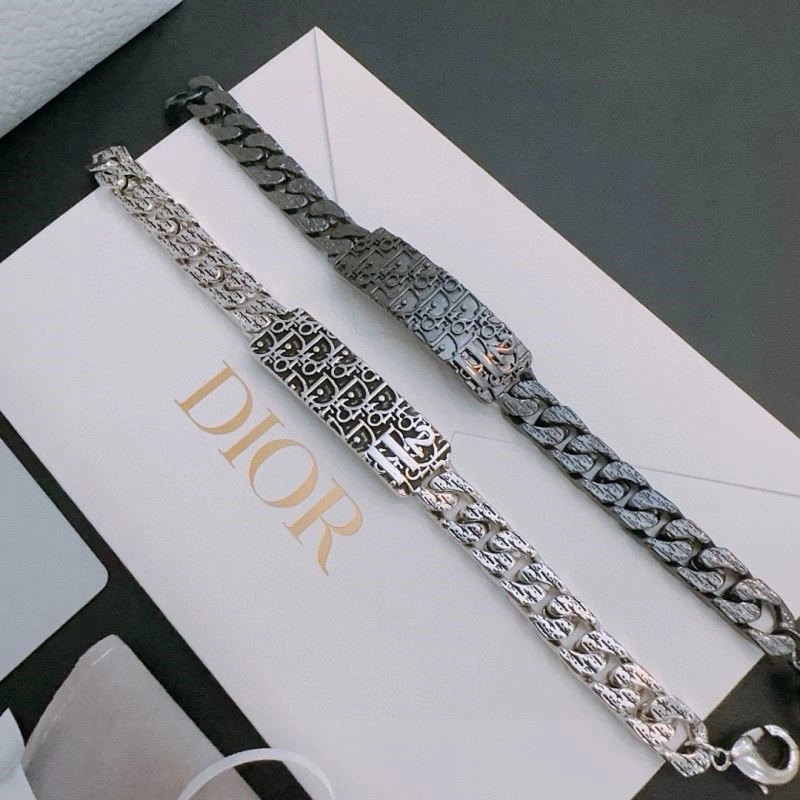 ModernLook Christian Dior Bracelets 233647
