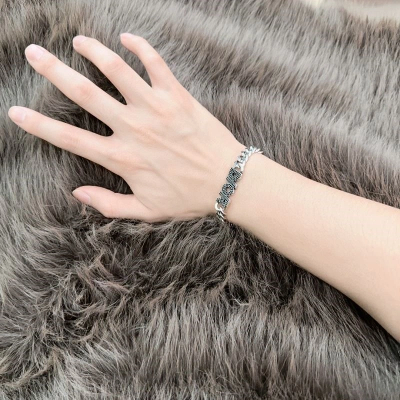 Affordable Christian Dior Bracelets 233281