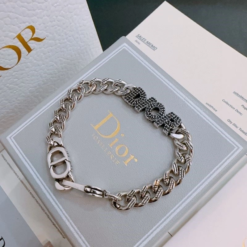 Affordable Christian Dior Bracelets 233281