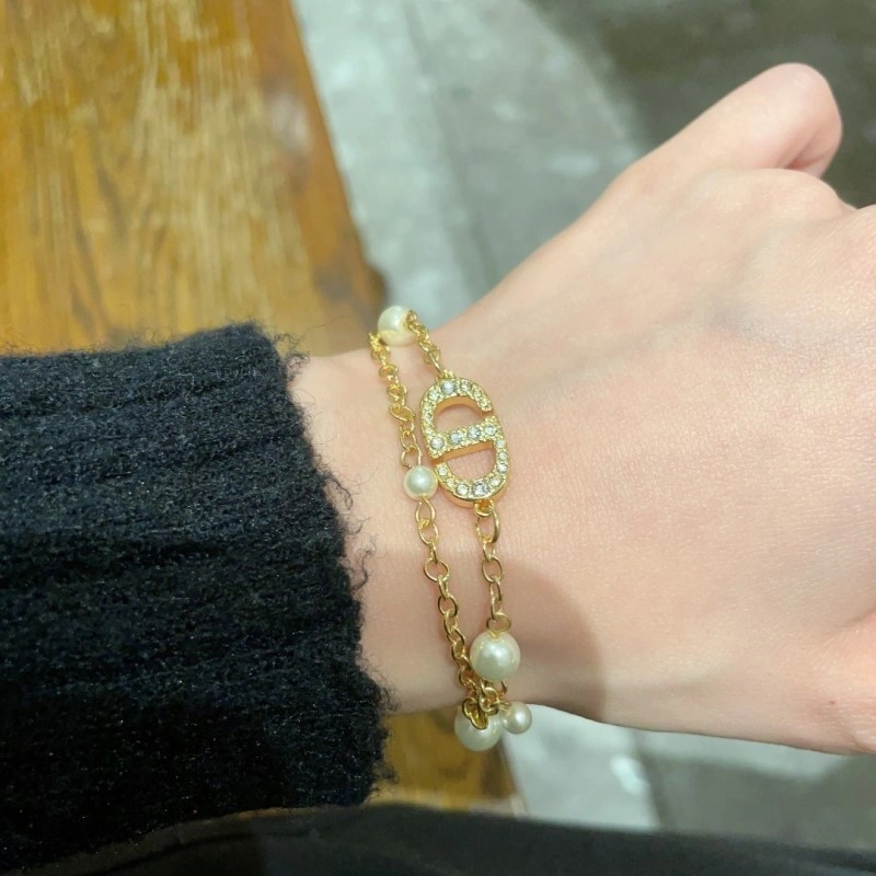 Sophisticated Christian Dior Bracelets 232939