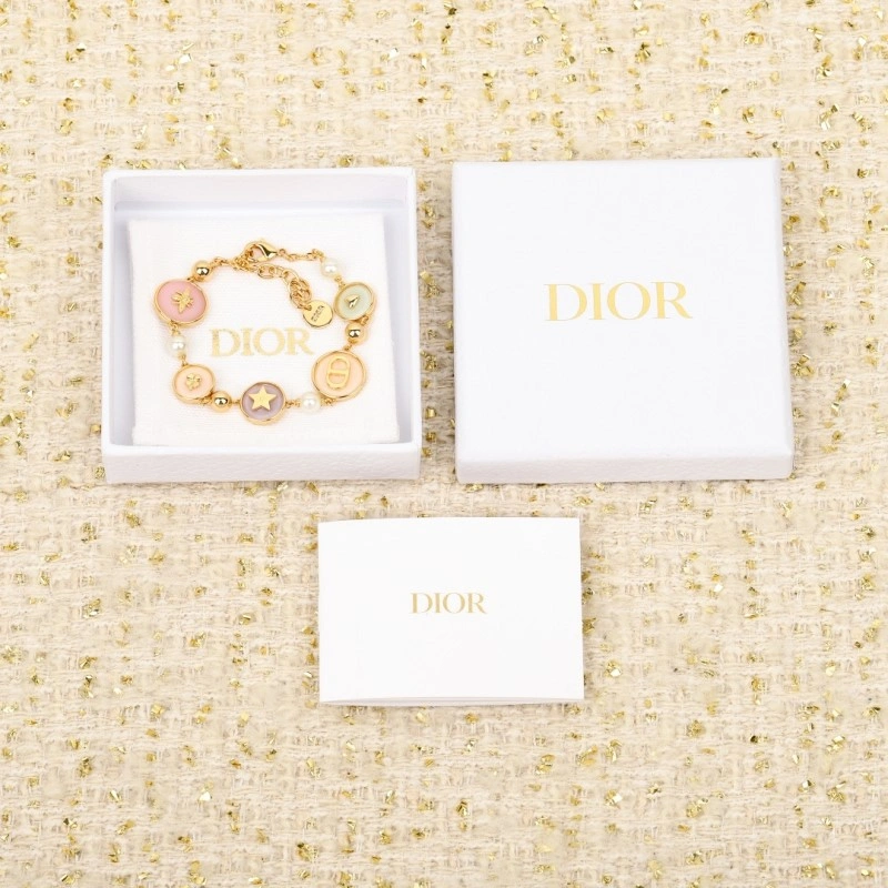 Unique Christian Dior Bracelets 232878