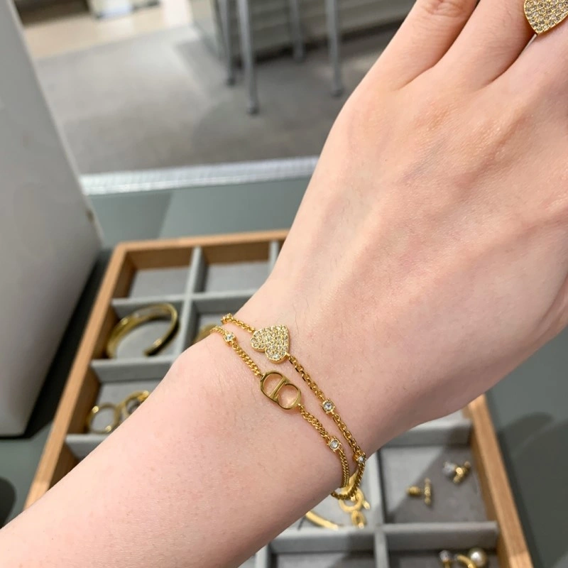 Trendsetting Christian Dior Bracelets 232898