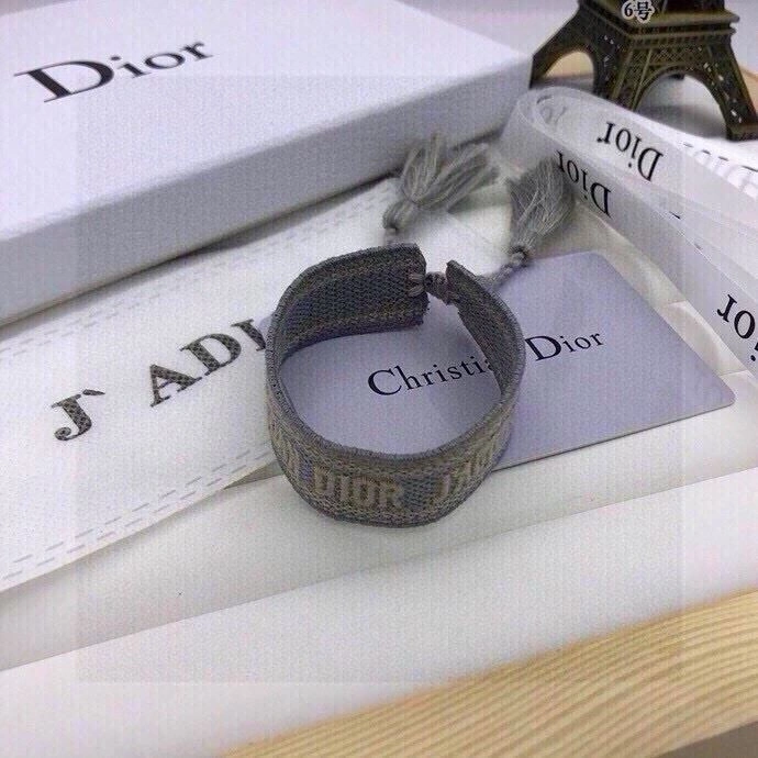 Stretchable Christian Dior Bracelets 256723