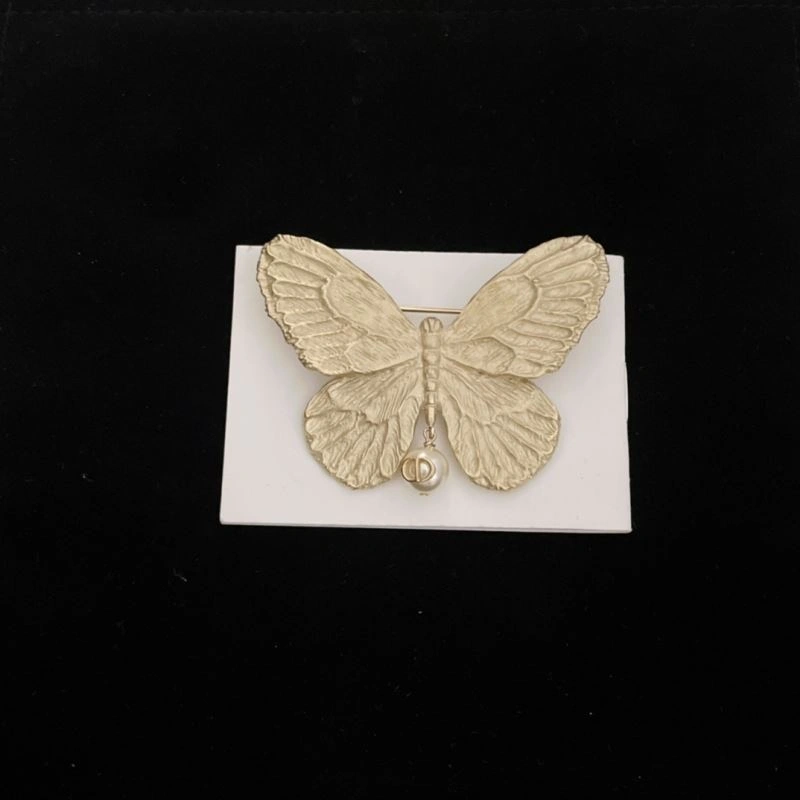 Christian Dior Brooches Snug 236364