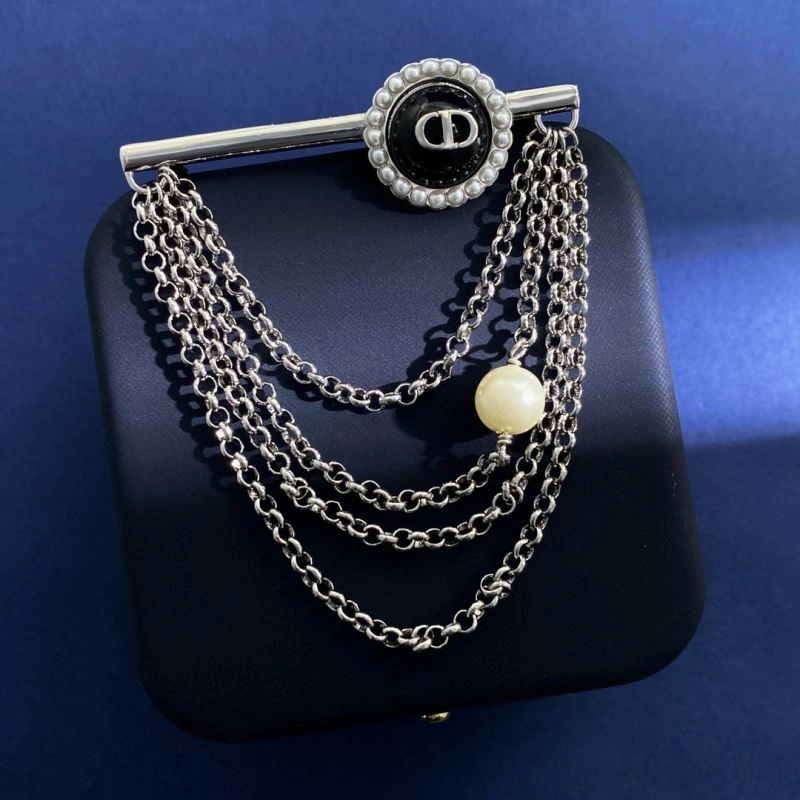 Durable Christian Dior Brooches 236357