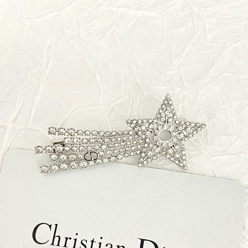 Breathable Christian Dior Brooches 236354