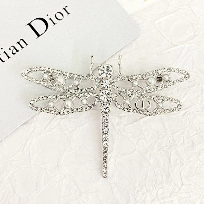 Resilient Christian Dior Brooches 236356
