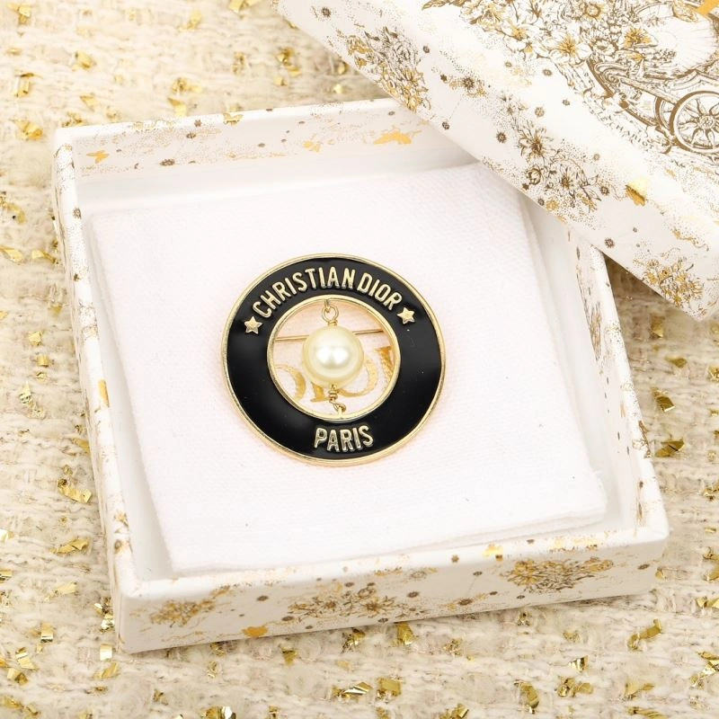 Tailored Christian Dior Brooches 235094
