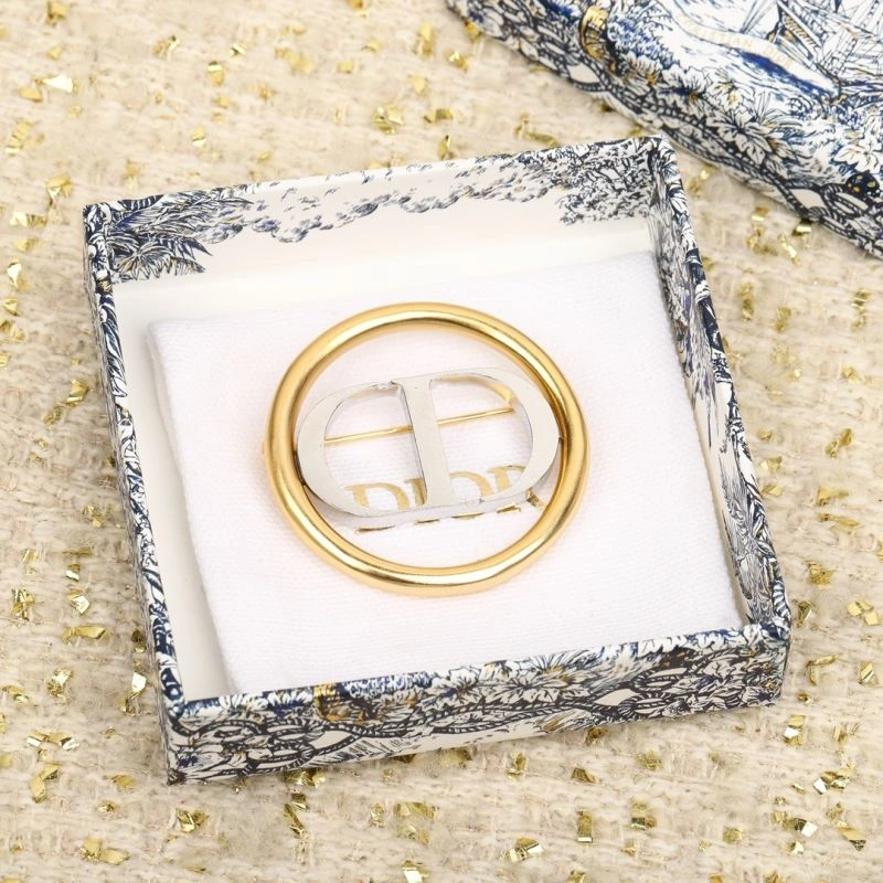 Versatile Christian Dior Brooches 234650