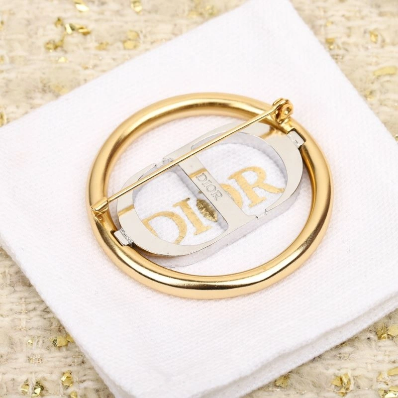 Versatile Christian Dior Brooches 234650