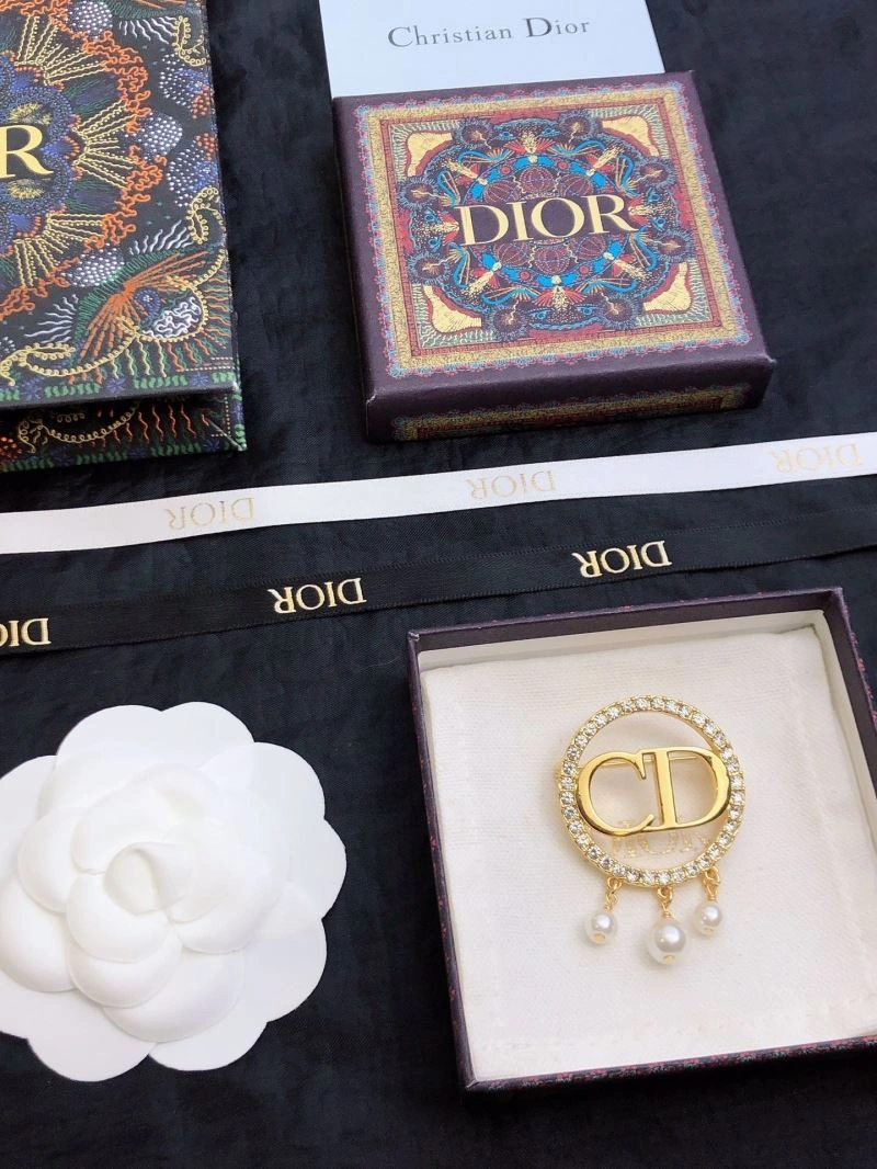 Christian Dior Brooches OnTrend 234606