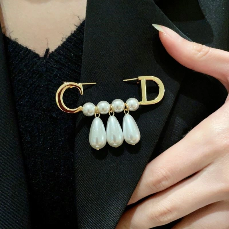 Christian Dior Brooches Affordable 233621