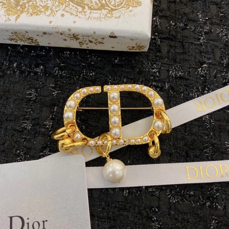 Durable Christian Dior Brooches 233238
