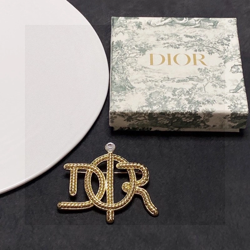 FashionForward Christian Dior Brooches 232841