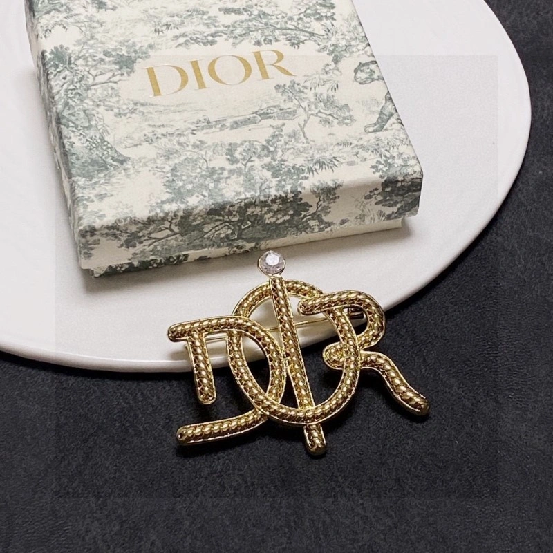 FashionForward Christian Dior Brooches 232841