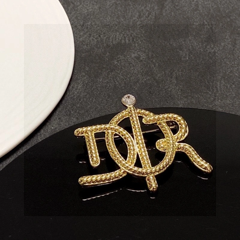 FashionForward Christian Dior Brooches 232841
