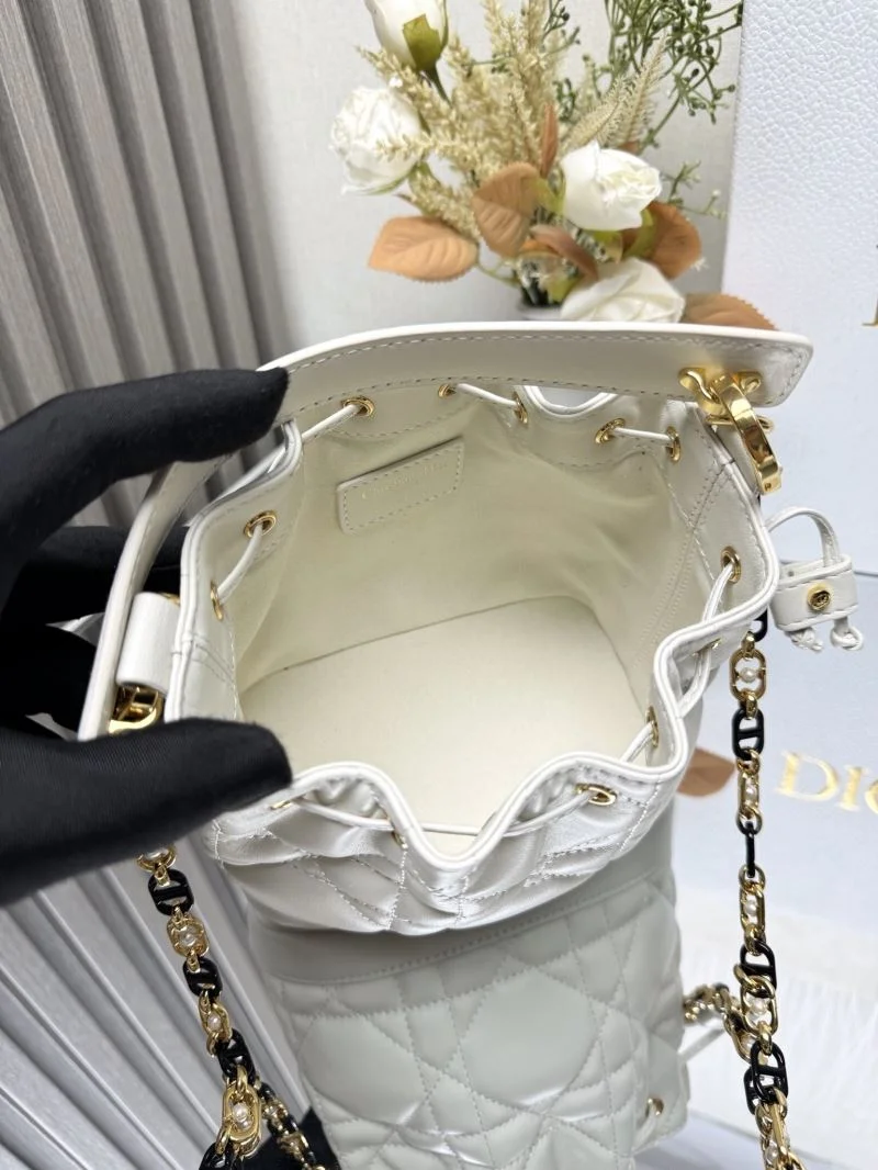 Timeless Christian Dior Bucket Bags 47667