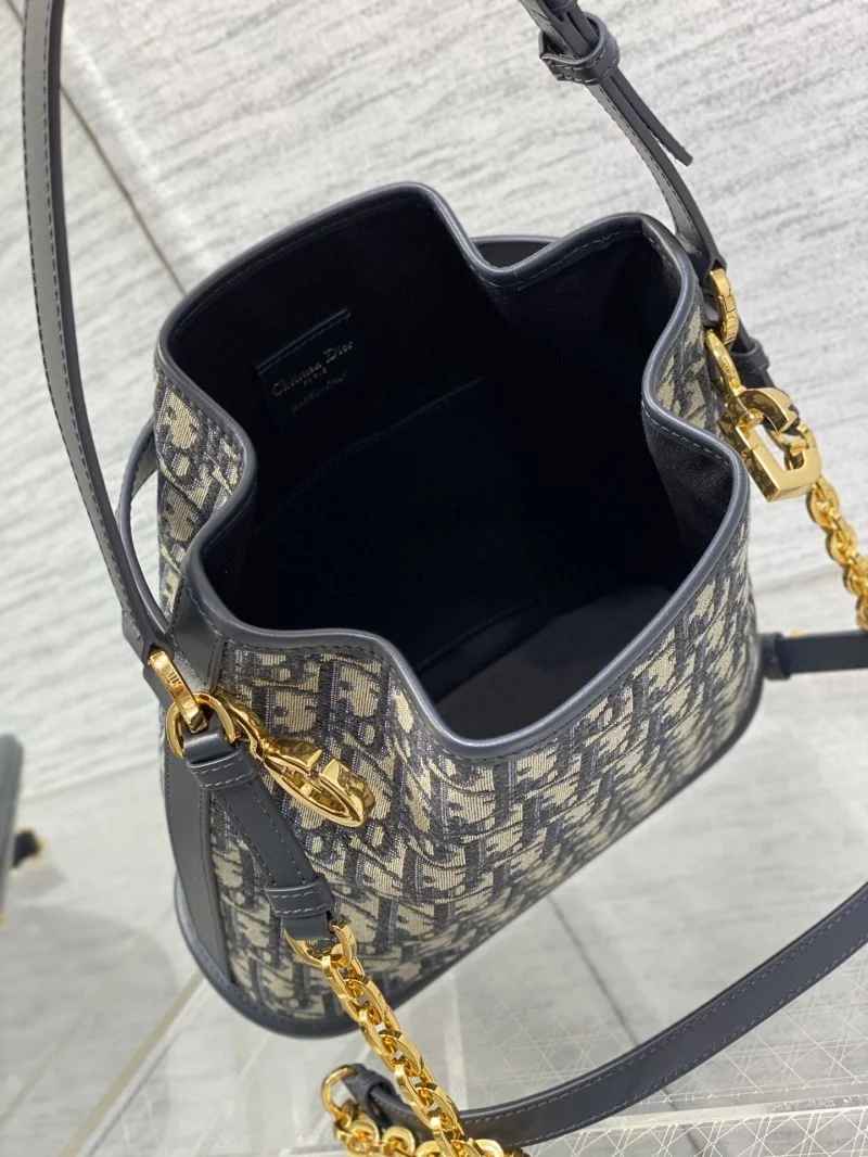 WellDesigned Christian Dior Bucket Bags 47656