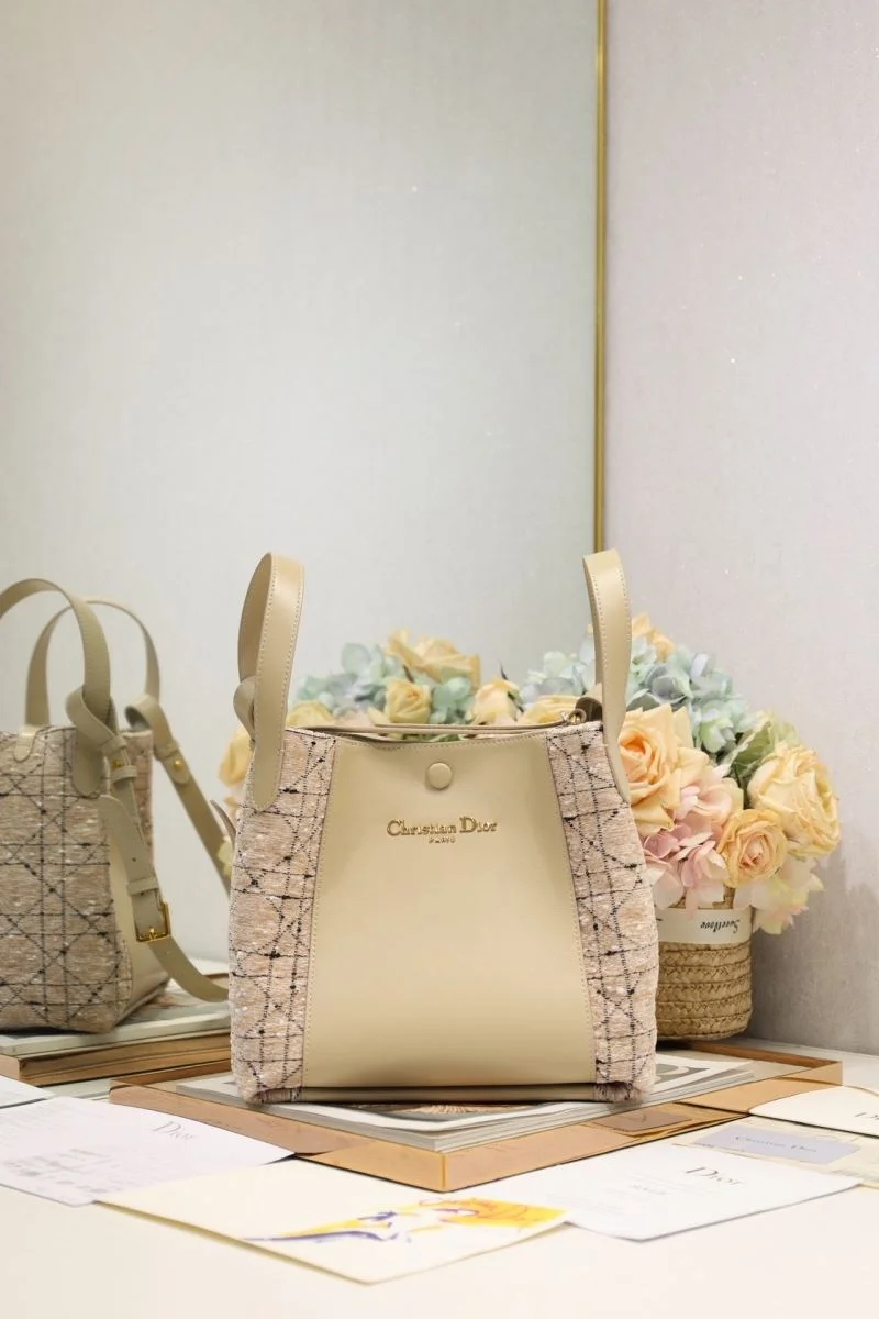 Christian Dior Bucket Bags Fashionable 47651