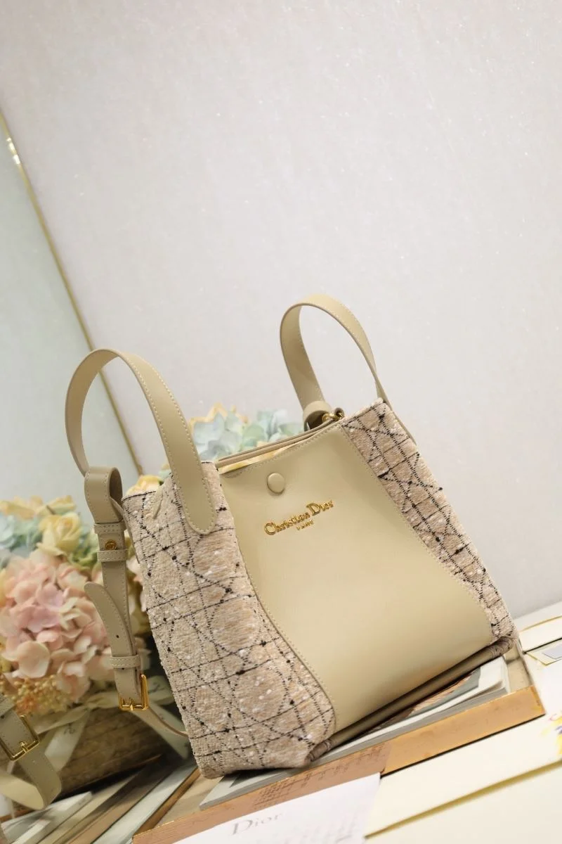 Christian Dior Bucket Bags Fashionable 47651