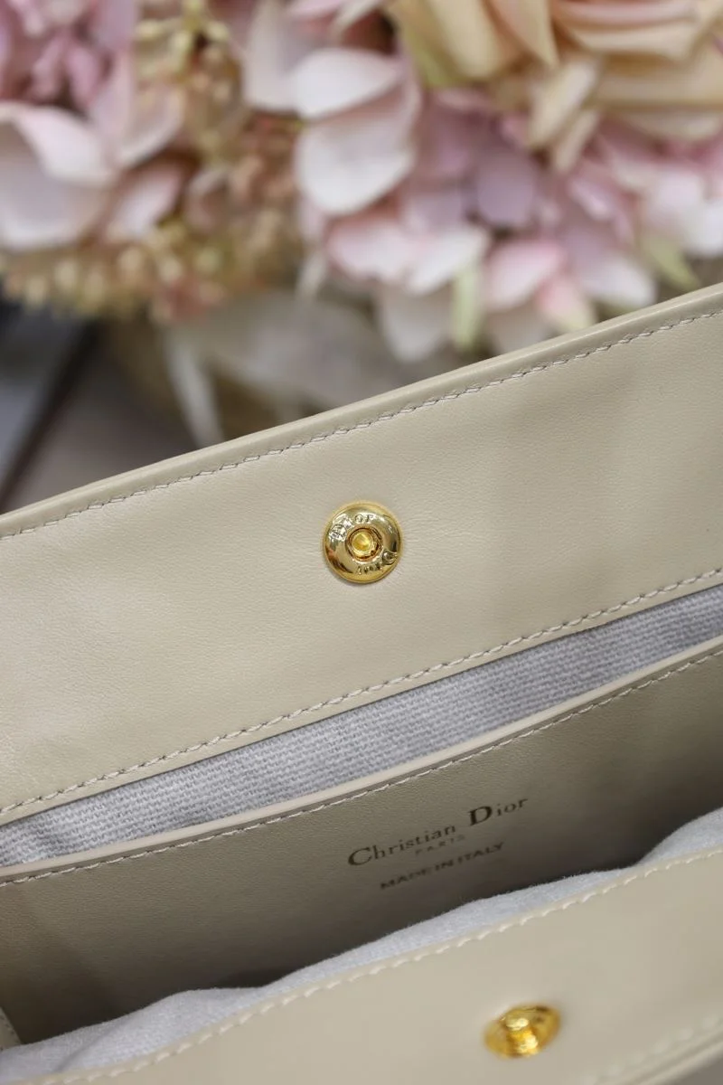Christian Dior Bucket Bags Fashionable 47651