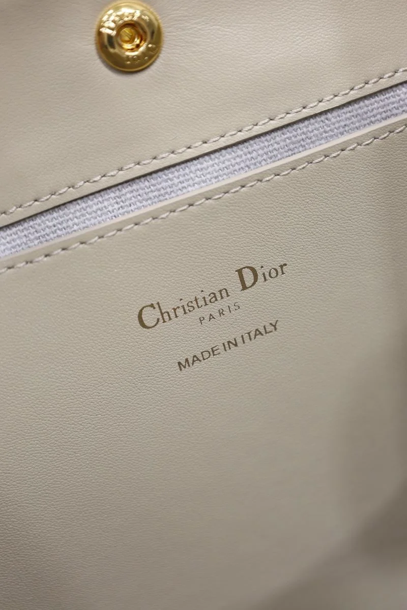 Christian Dior Bucket Bags Fashionable 47651