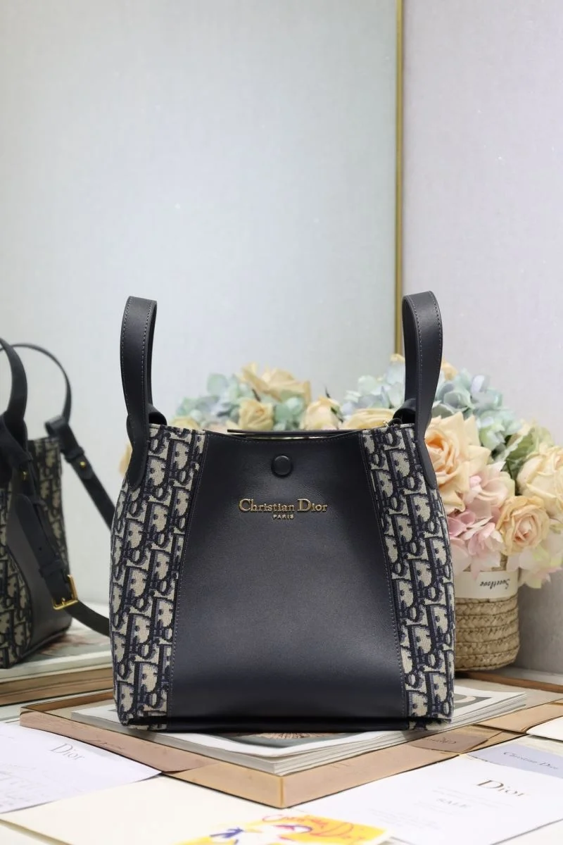 Christian Dior Bucket Bags Durable 47648