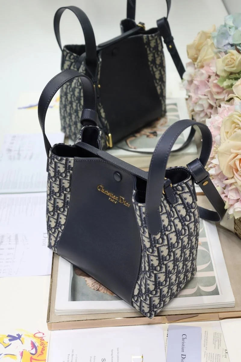 Christian Dior Bucket Bags Durable 47648