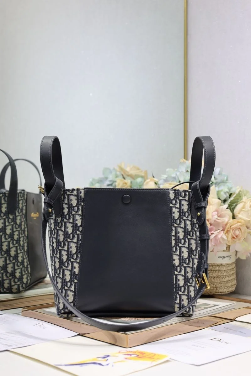 Christian Dior Bucket Bags Durable 47648