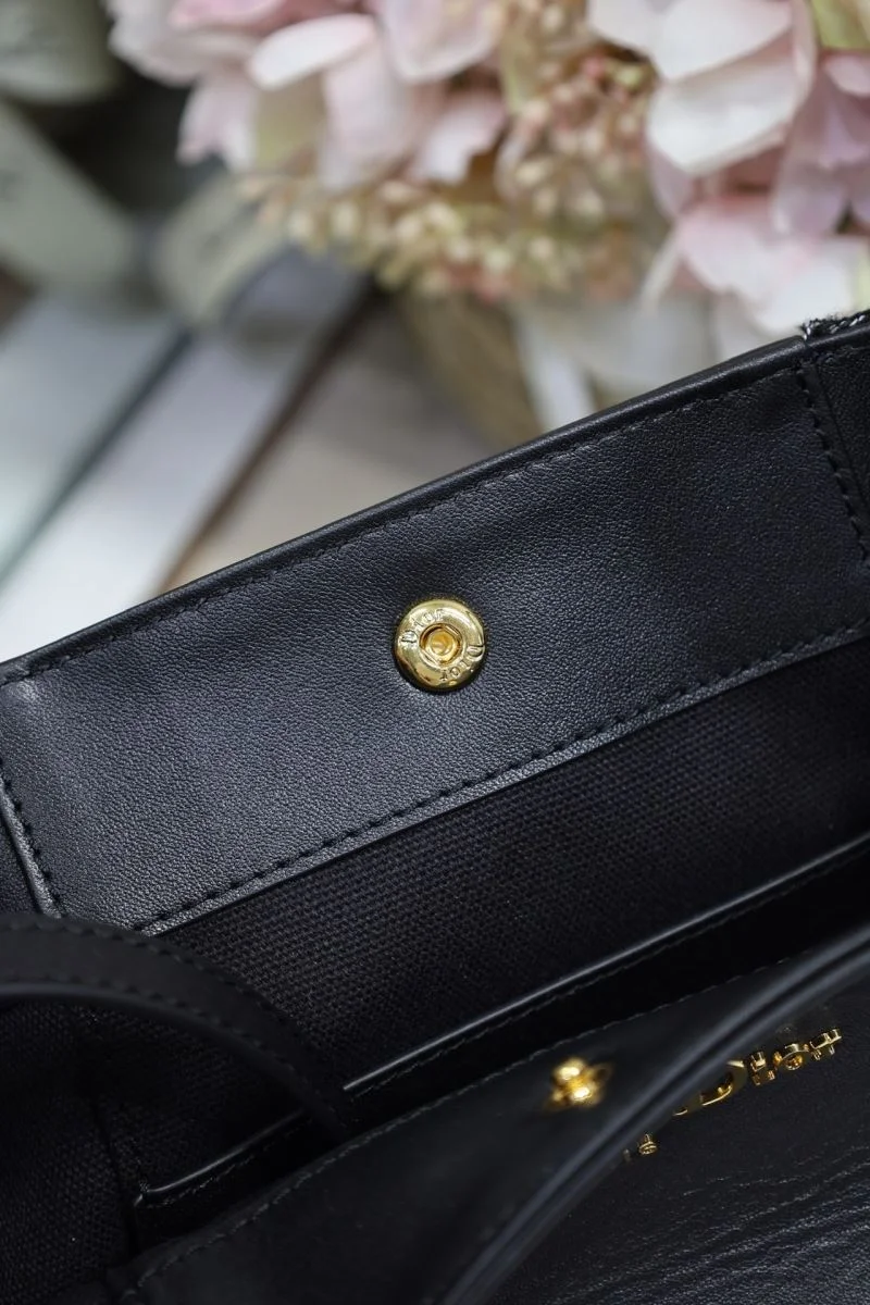 Christian Dior Bucket Bags WellDesigned 47650