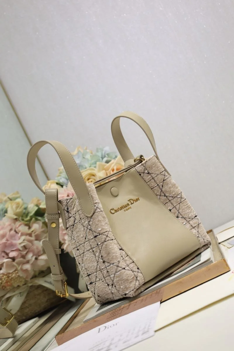 Bright Christian Dior Bucket Bags 47634