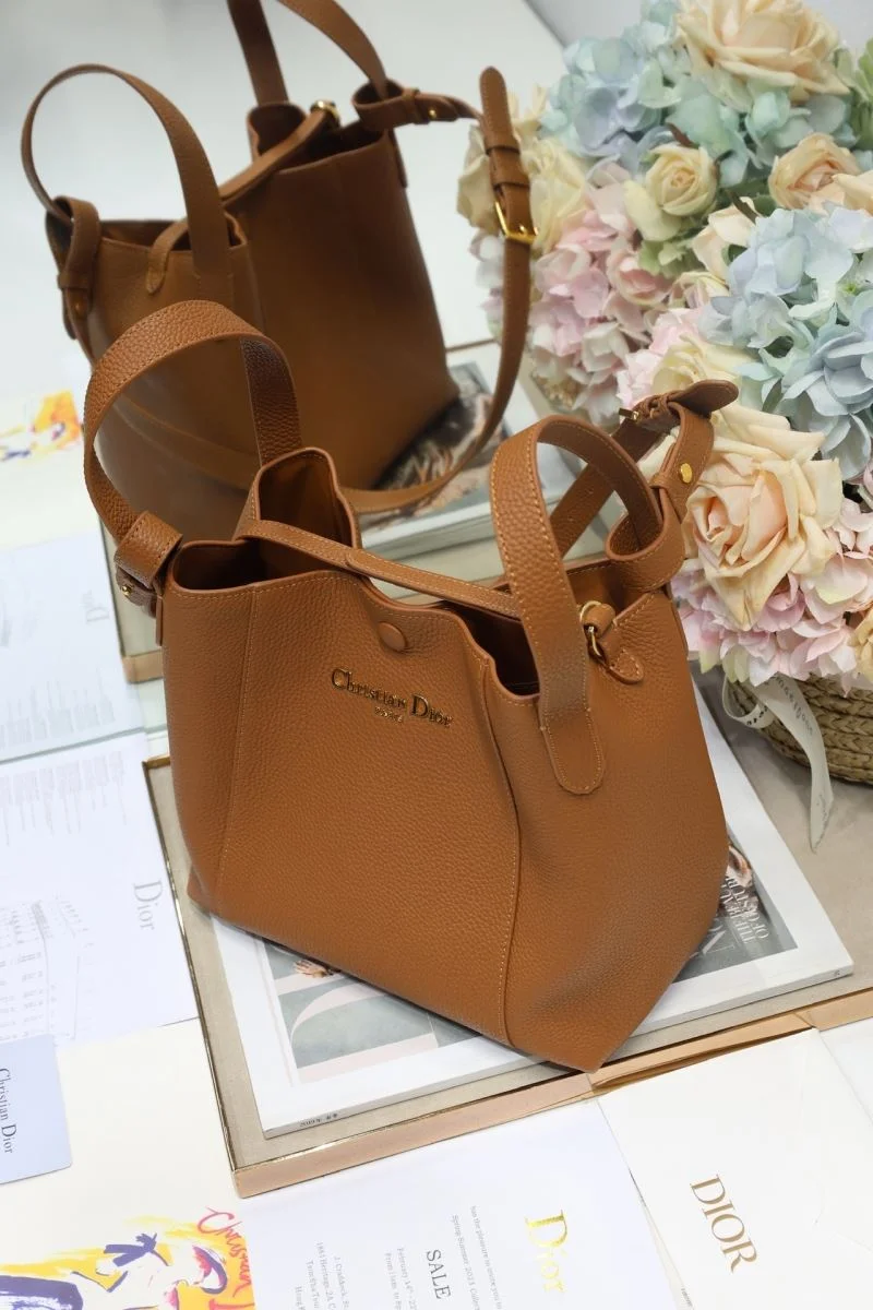 Refined Christian Dior Bucket Bags 47647