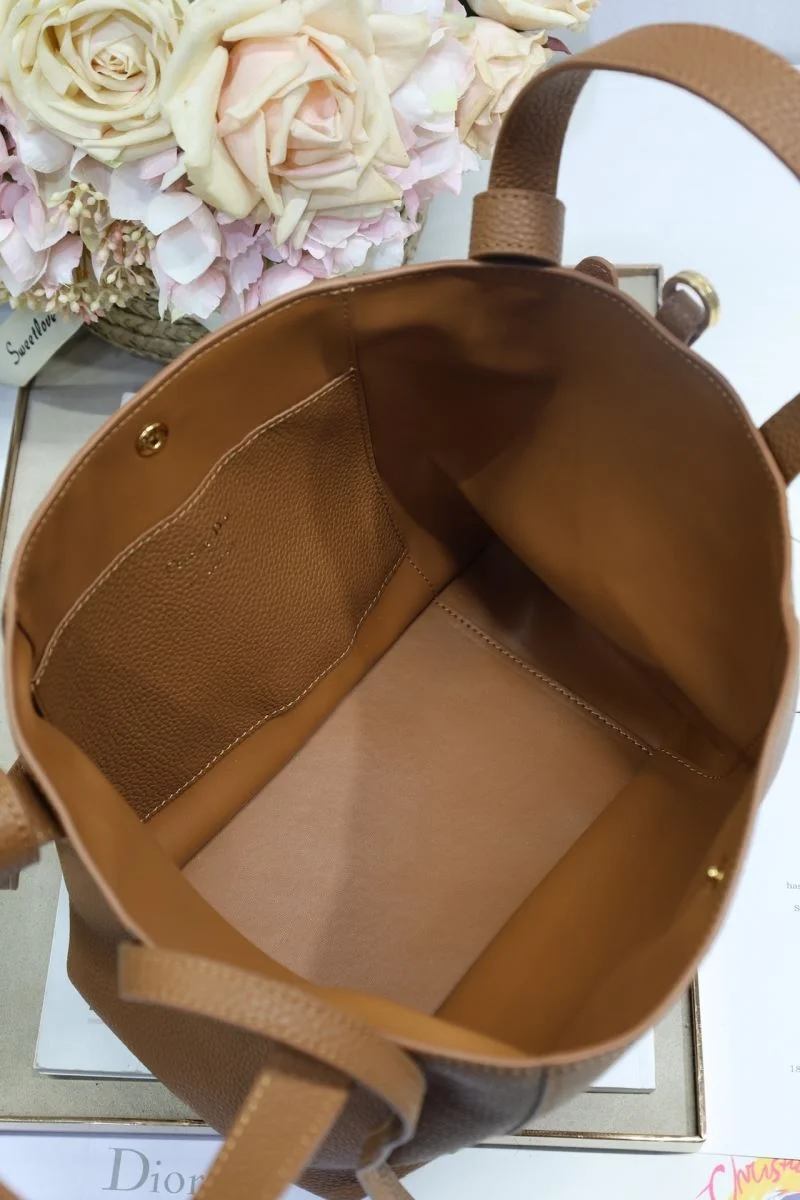 Refined Christian Dior Bucket Bags 47647