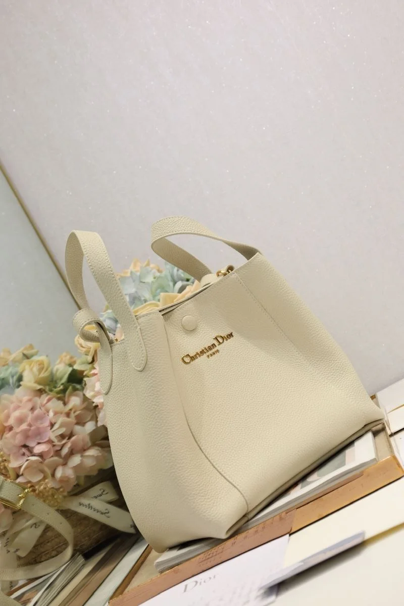 Christian Dior Bucket Bags Lightweight 47635