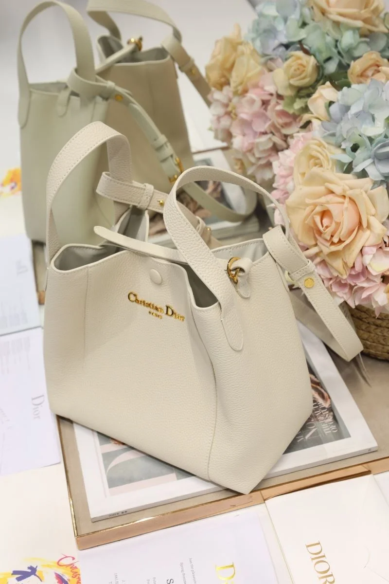 Christian Dior Bucket Bags Lightweight 47635