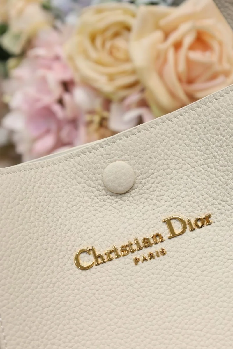 Christian Dior Bucket Bags Lightweight 47635
