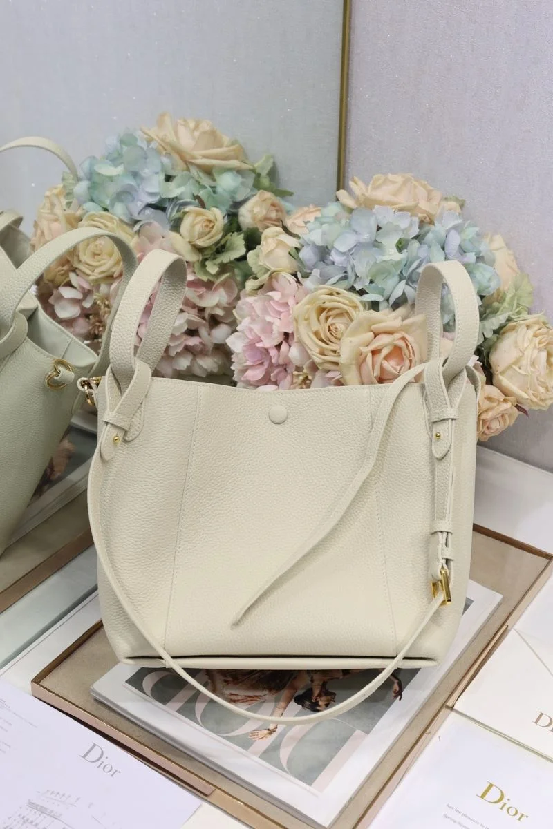 Christian Dior Bucket Bags Lightweight 47635