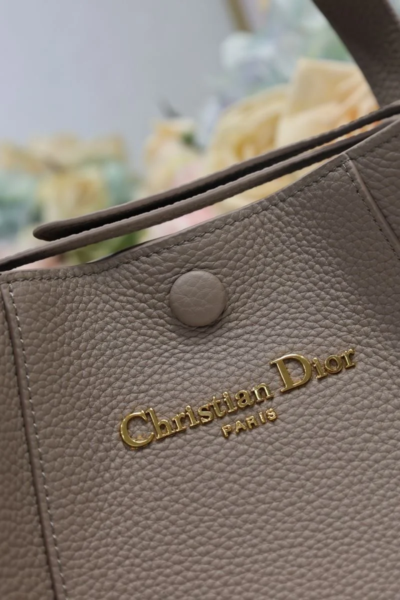 Timeless Christian Dior Bucket Bags 47640
