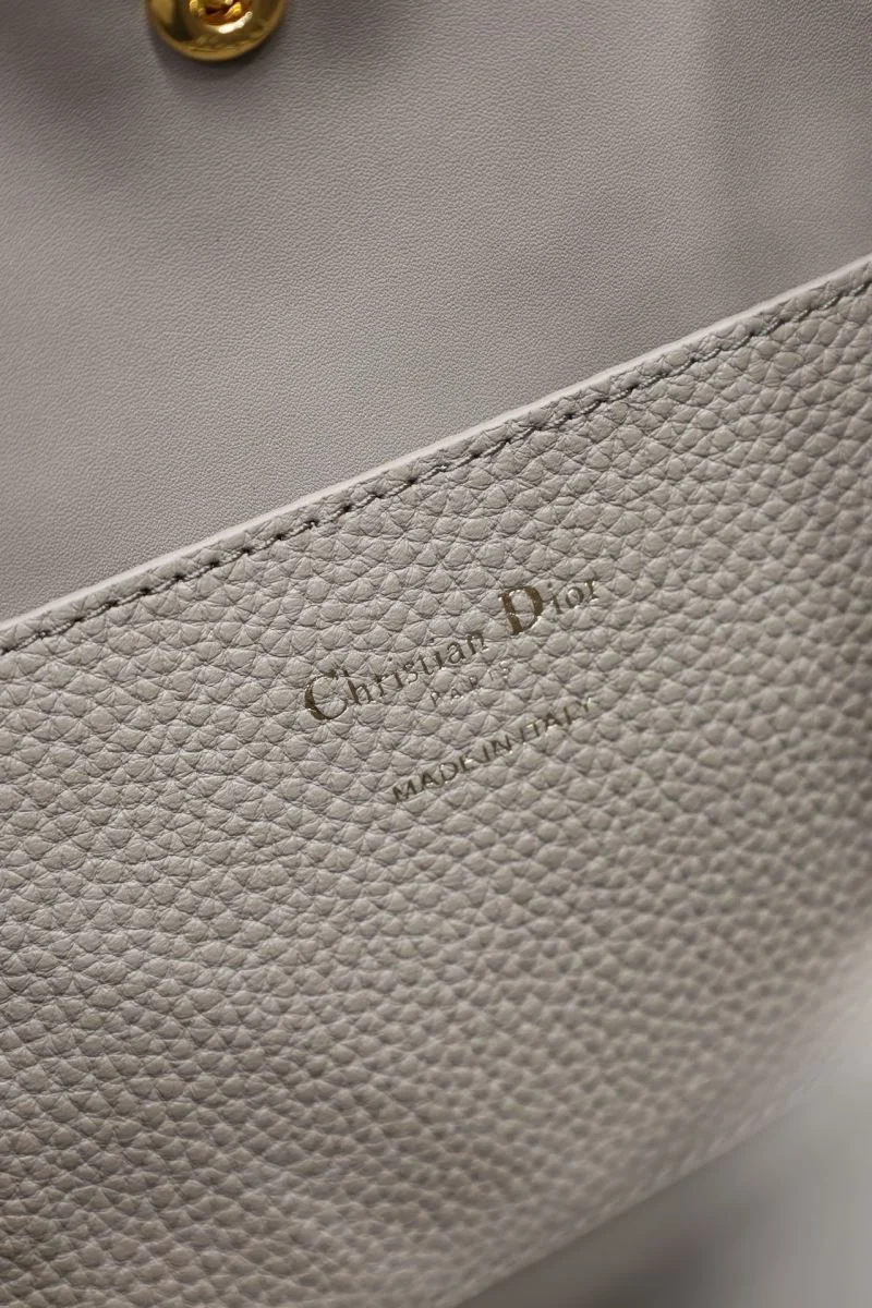 Timeless Christian Dior Bucket Bags 47640