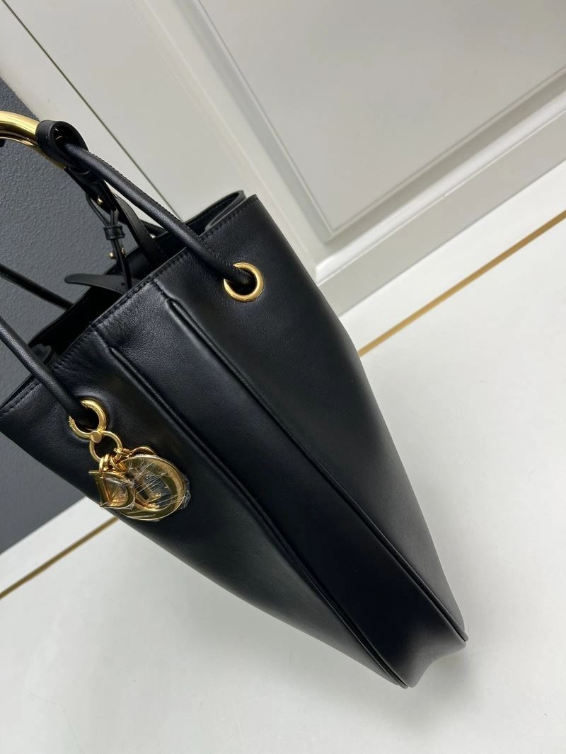 Christian Dior Bucket Bags Sleek 84335