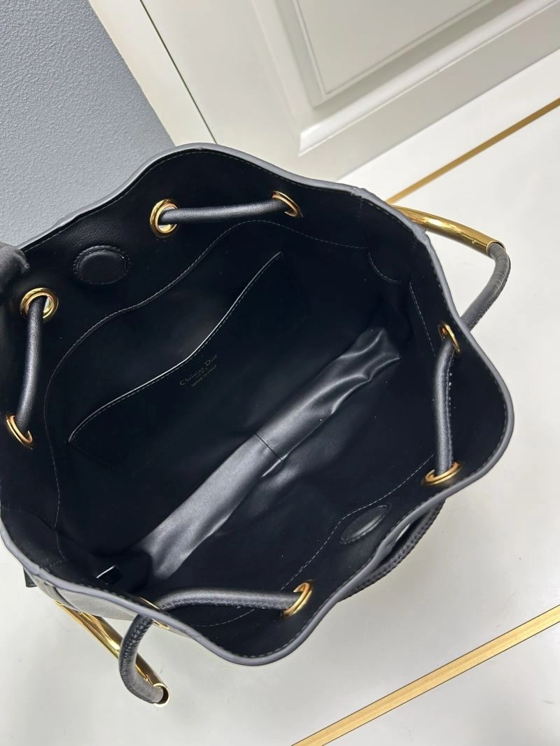 Christian Dior Bucket Bags Sleek 84335