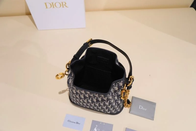 Christian Dior Bucket Bags RelaxedFit 46496