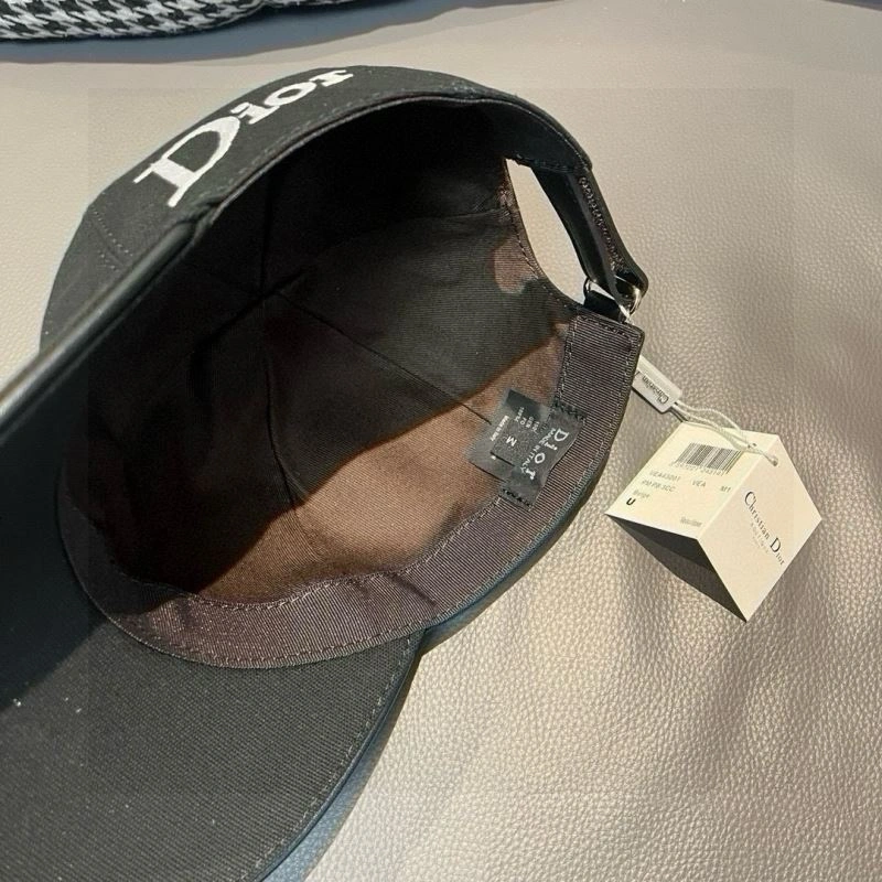 UrbanChic Christian Dior Caps 261467