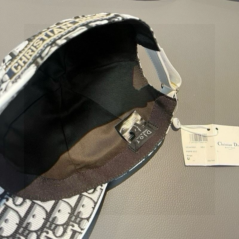 Christian Dior Caps OnTrend 261470
