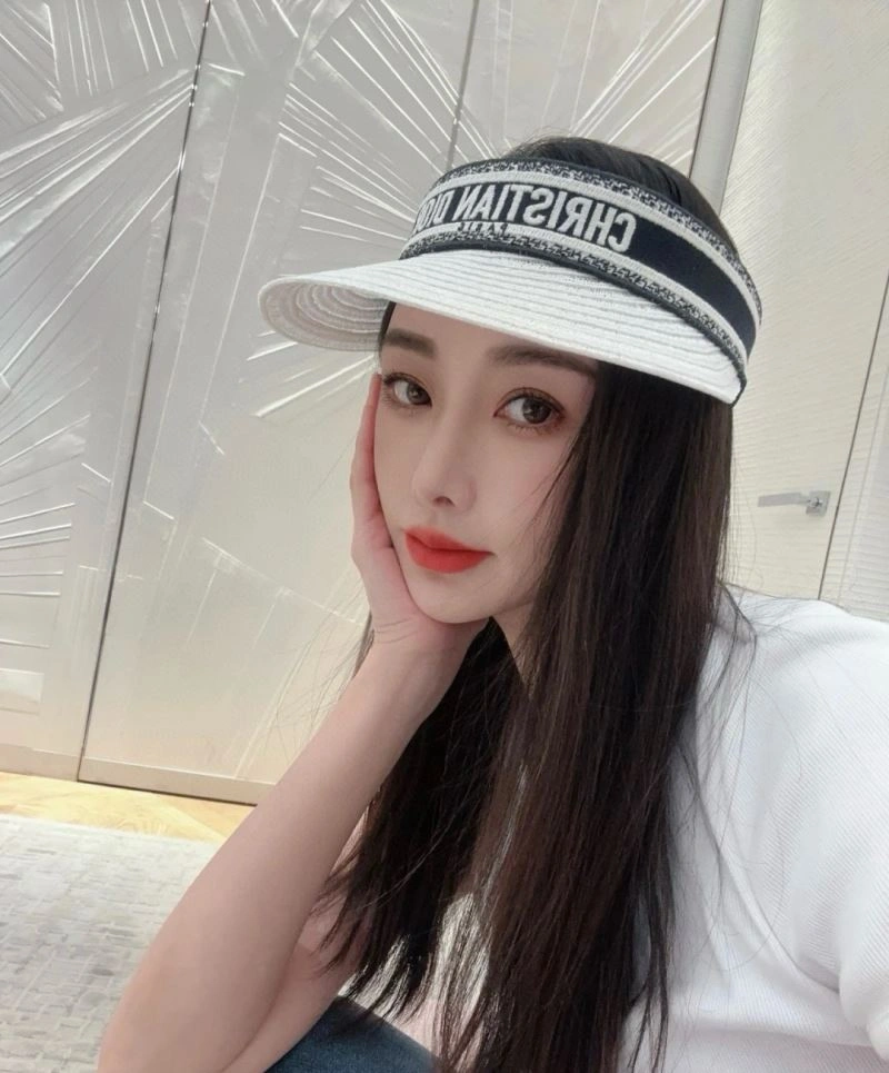 Vibrant Christian Dior Caps 261464
