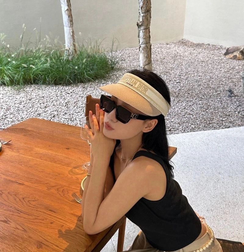 Lightweight Christian Dior Caps 261462