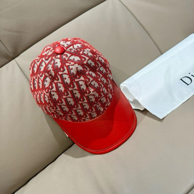 Christian Dior Caps Versatile 261476