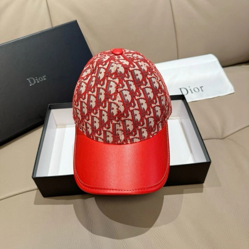 Christian Dior Caps Versatile 261476